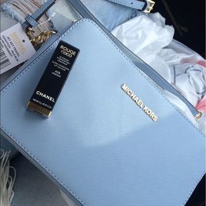 Michael kors crossbody!